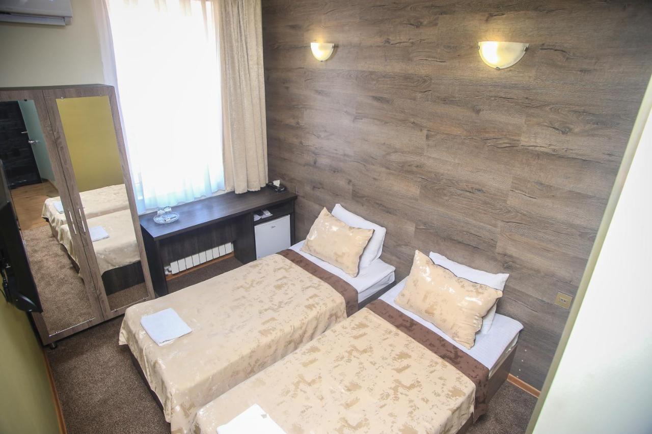 Evim Otel Zaqatala Exteriör bild