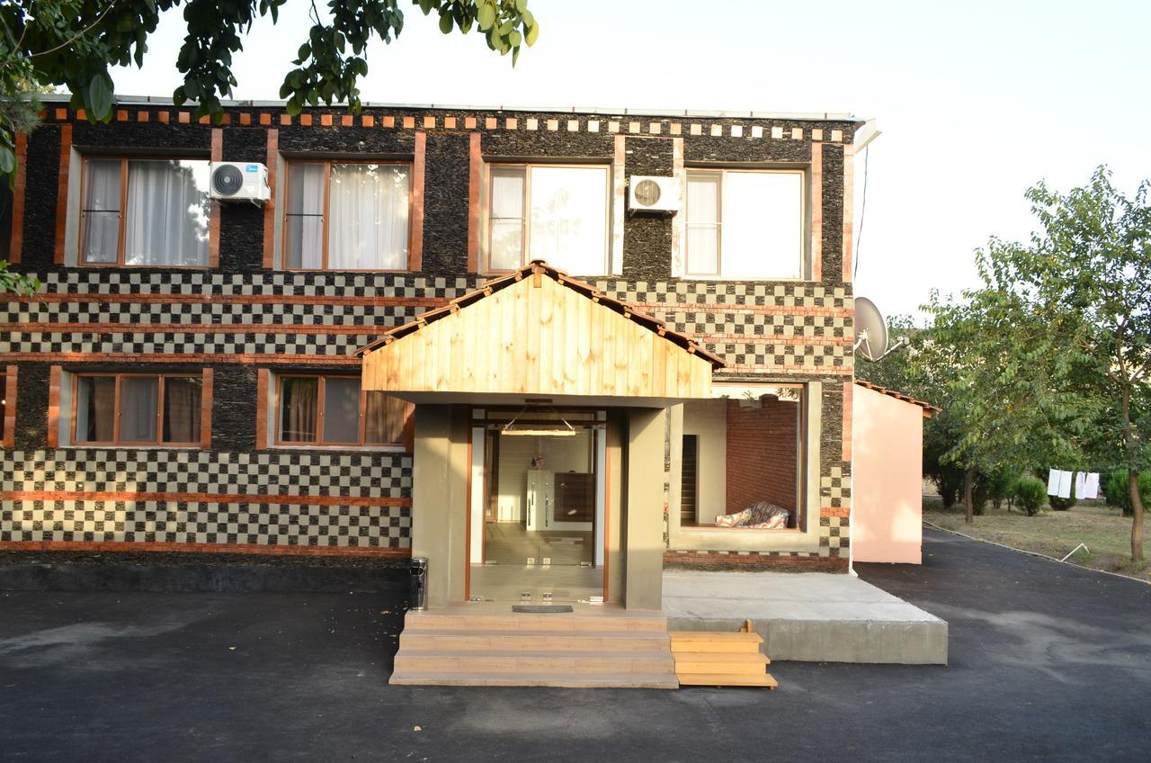 Evim Otel Zaqatala Exteriör bild