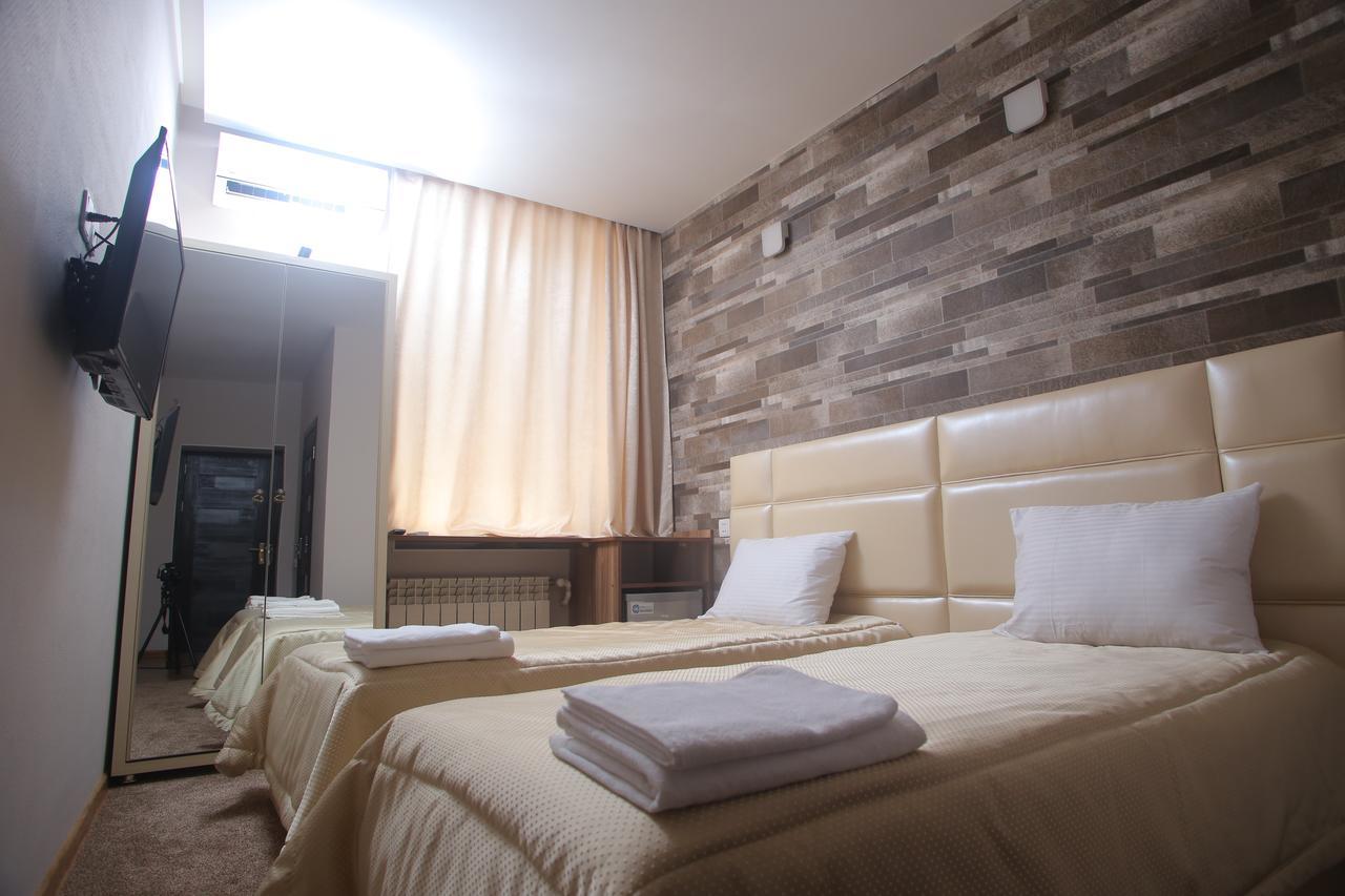 Evim Otel Zaqatala Exteriör bild