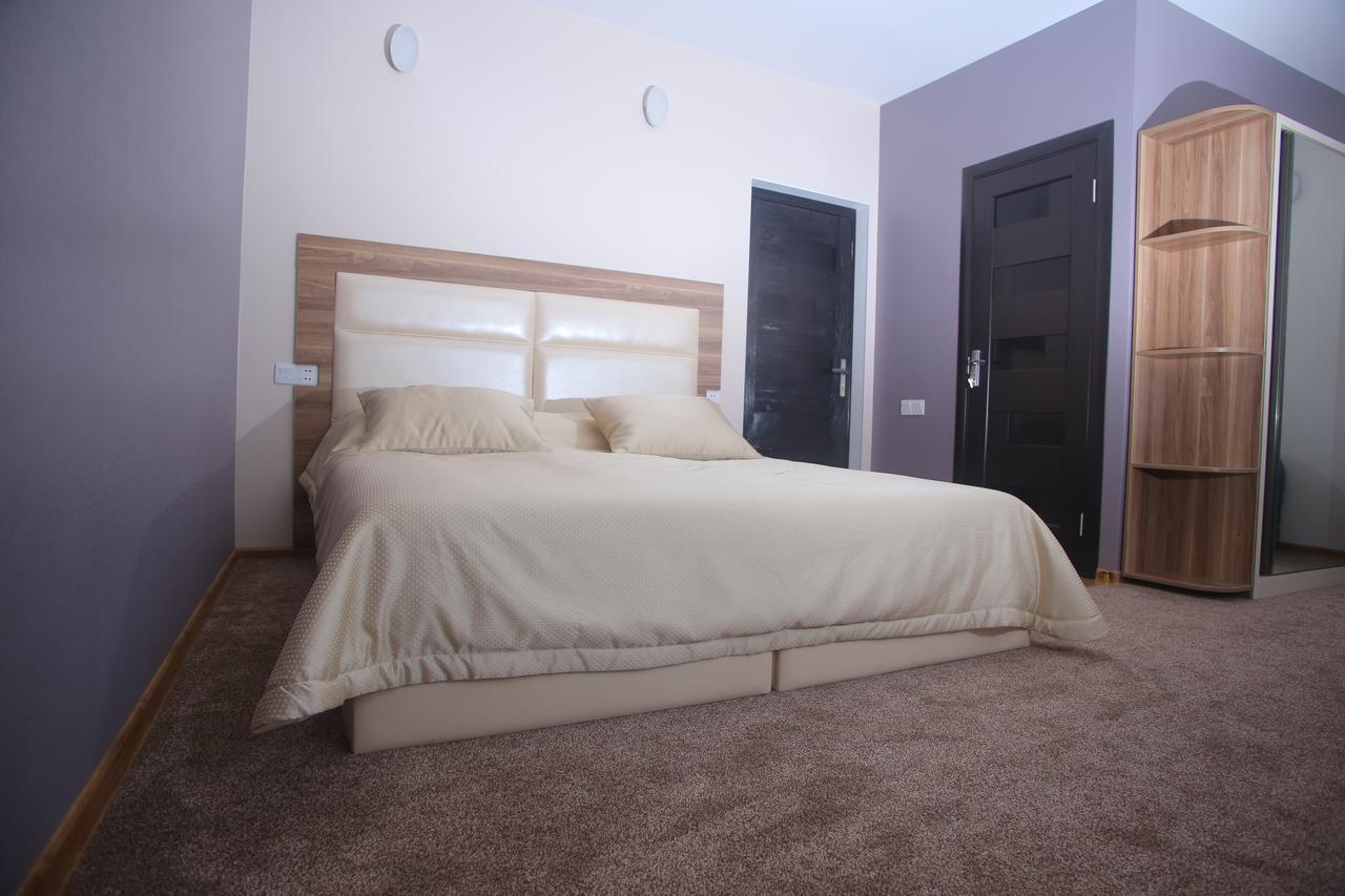 Evim Otel Zaqatala Exteriör bild
