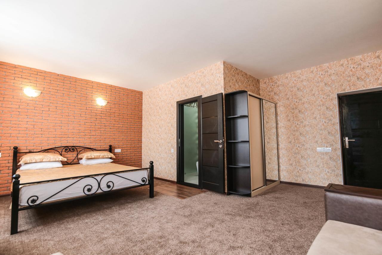 Evim Otel Zaqatala Exteriör bild