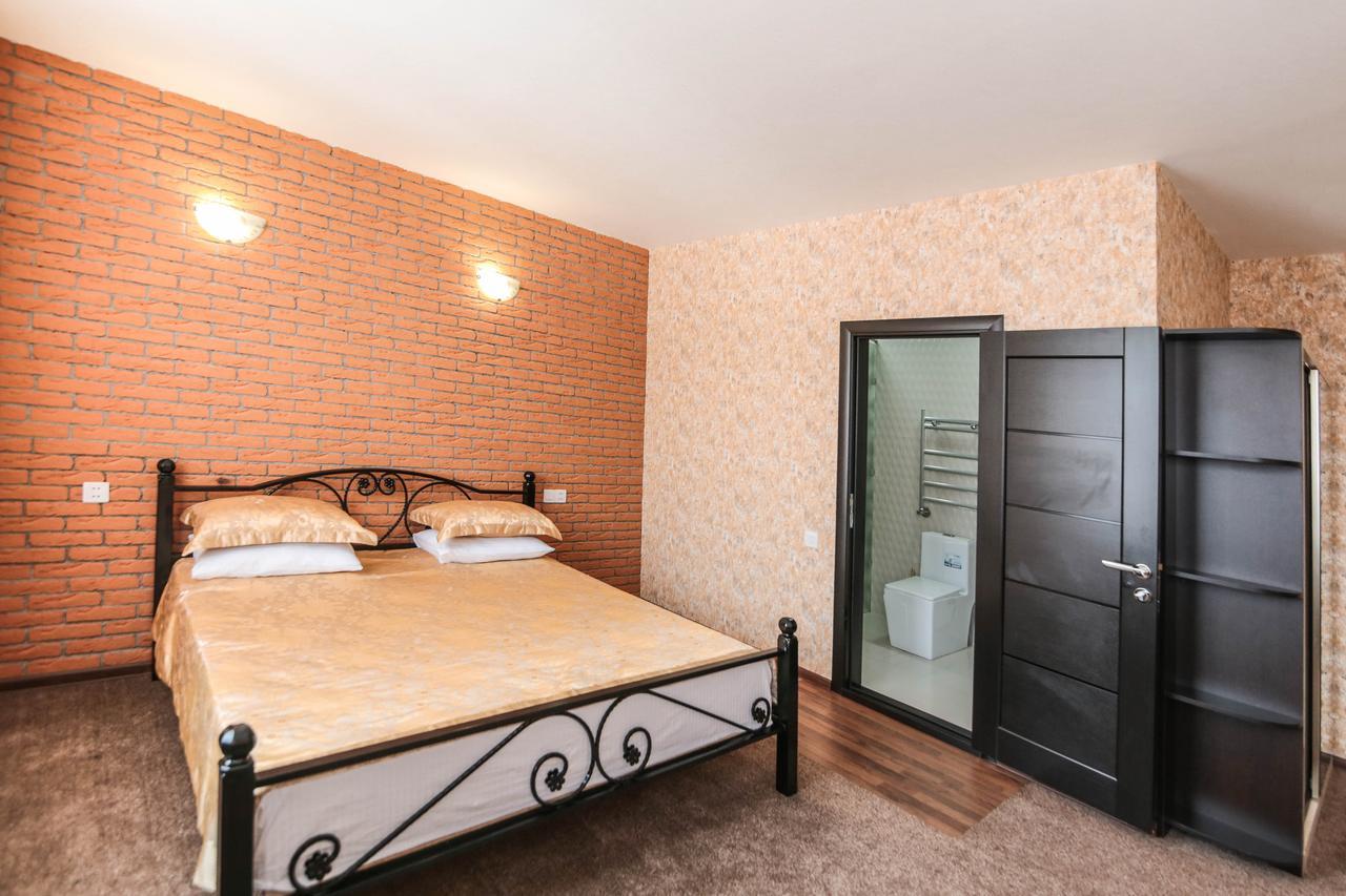 Evim Otel Zaqatala Exteriör bild