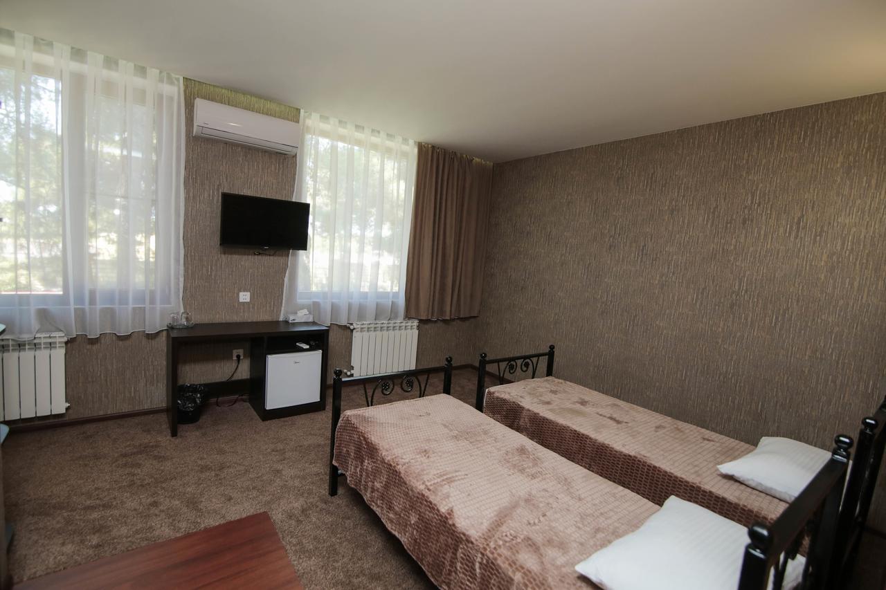 Evim Otel Zaqatala Exteriör bild